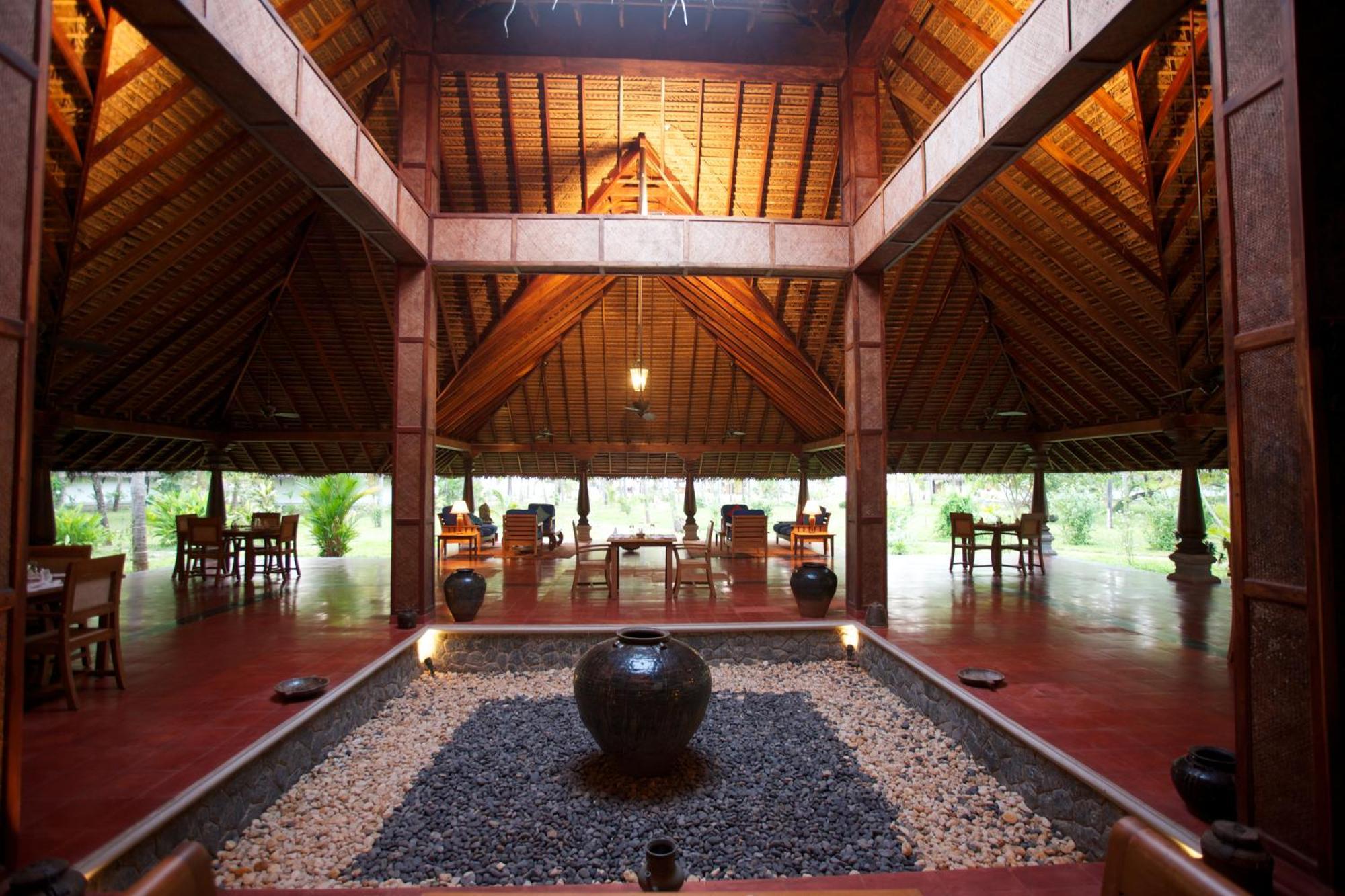 Neeleshwar Hermitage Nīleshwar Exteriör bild